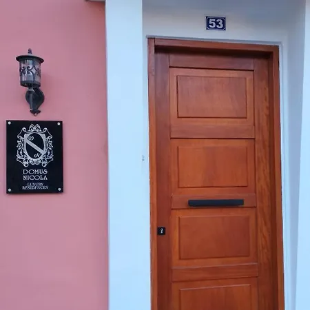 Апартаменти Domus Nicola