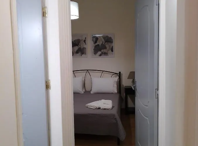 Domus Nicola Апартаменти *